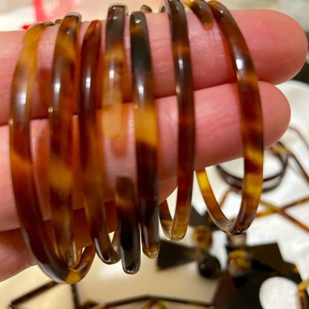 Set de pulseras semanario y Argollas de Carey